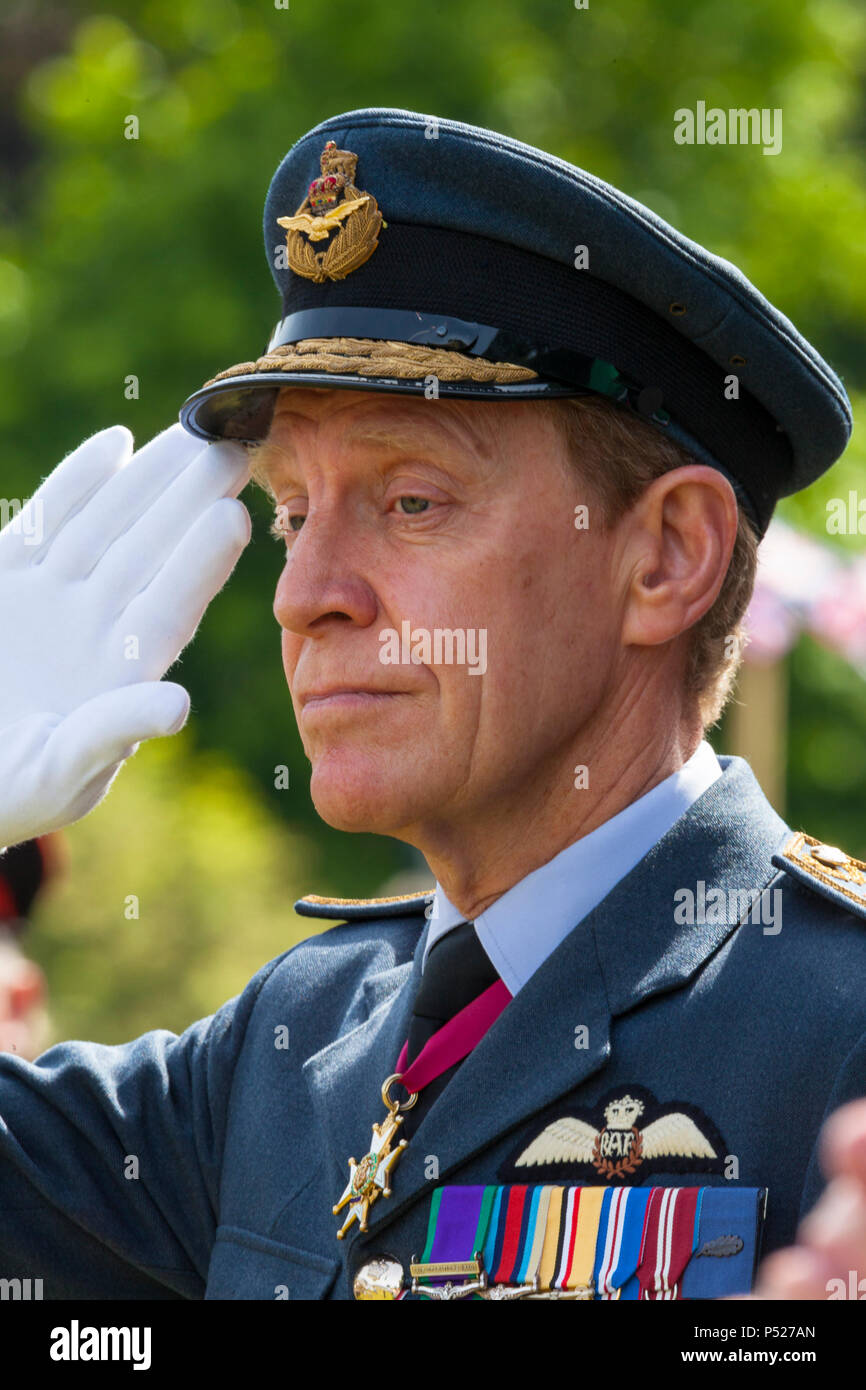 Hastings, East Sussex, UK. 24th Jun, 2018. A parade and remembrance service by members of the Armed forces, Veterans, Cadets, Scouts and guides. Pictured is Air marshal Christopher Nickols. © Paul Lawrenson 2018, Photo Credit: Paul Lawrenson / Alamy Live News Stock Photo