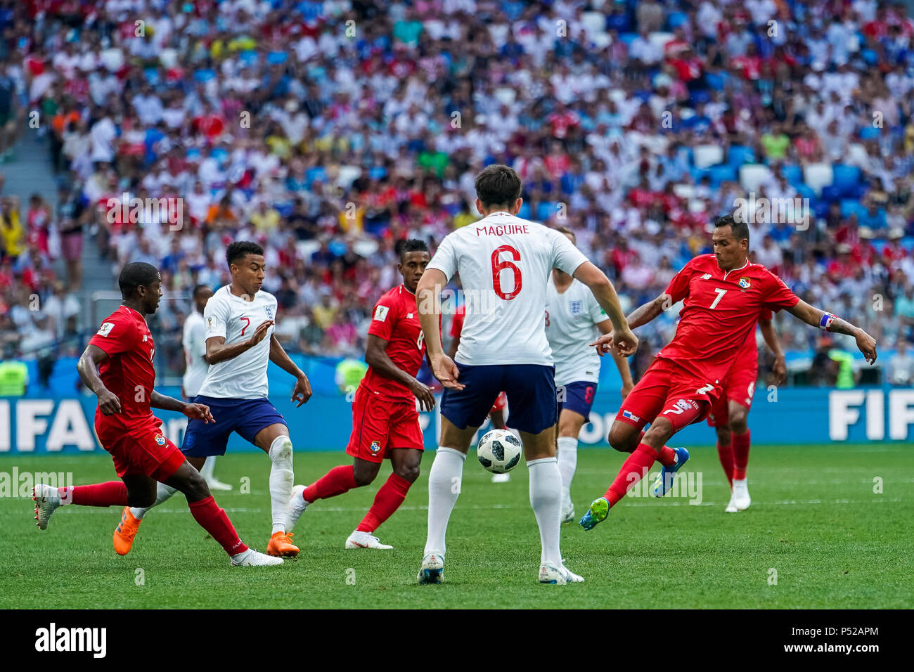Nizhny Novgorod, Russia. 24th June 2018, Nizhny Novgorod Stadium, Nizhny Novgorod, Russia; FIFA World Cup Football, Group G, England versus Panama; Blas Perez of Panama close to the ball in front of Jesse Lingard of England and Harry Maguire of England Credit: Action Plus Sports Images/Alamy Live News Stock Photo