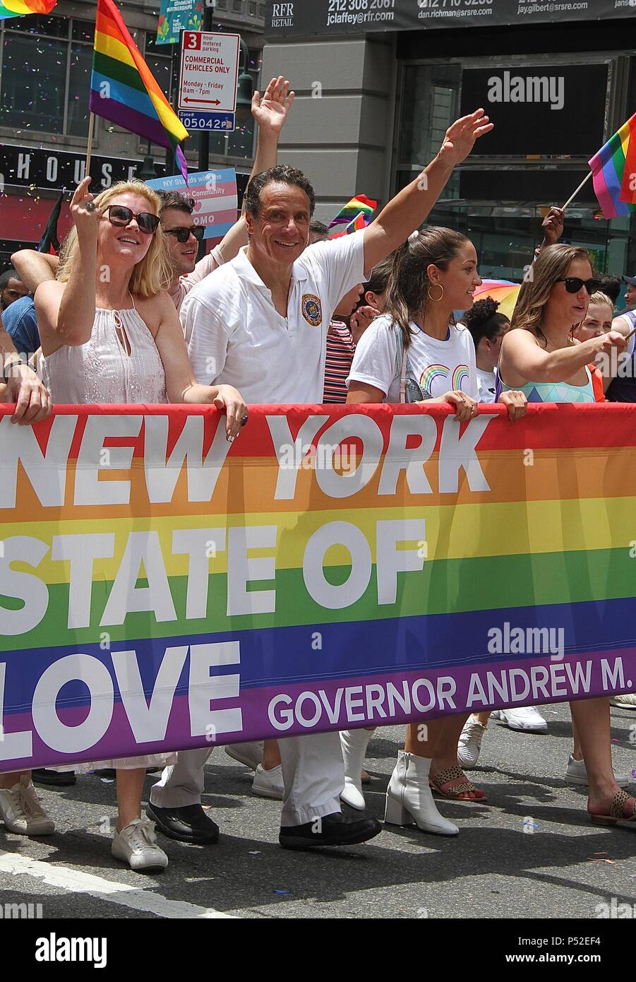 New York, NY, USA. 24th June, 2018. New York State Governor Andrew Cuomo and celebrity chef Sandra Lee in the 2018 NYC Pride Parade in New York, New York on June 24, 2018. Credit: Rainmaker Photo/Media Punch/Alamy Live News Stock Photo