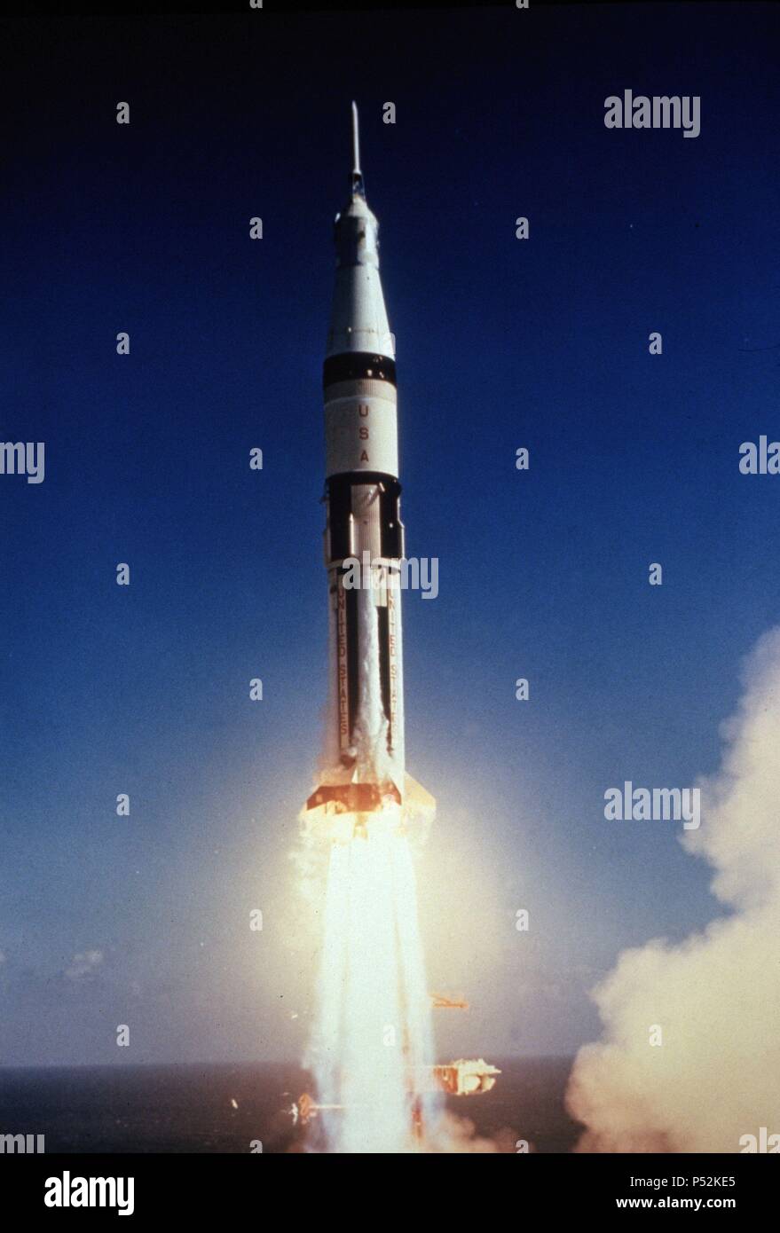 The Saturn V carrying Apollo 11. 16 july 1969 Stock Photo Alamy
