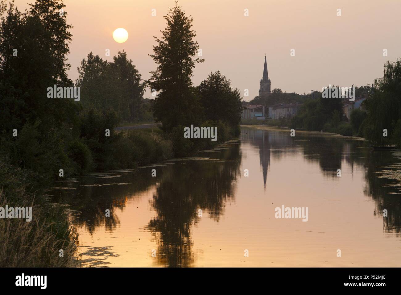 damvix-france-hi-res-stock-photography-and-images-alamy