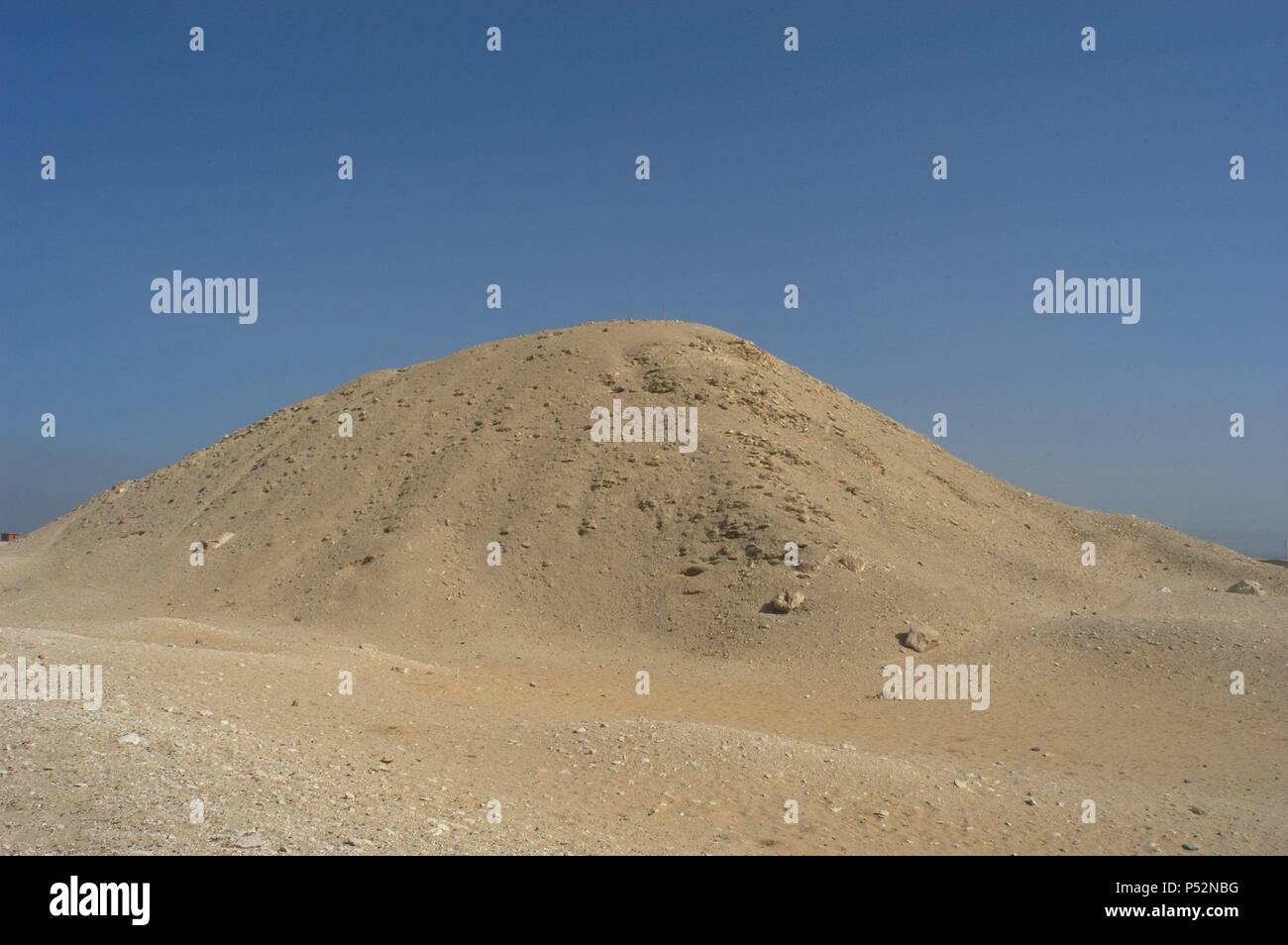 The pyramid field at saqqara hi-res stock photography and images - Alamy