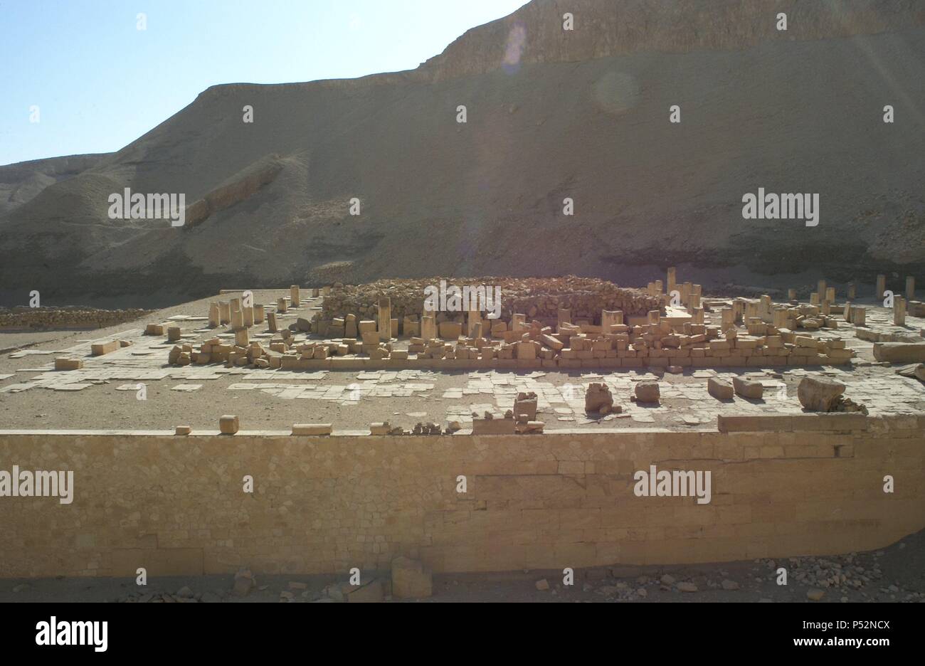 Mortuary Temple of Mentuhotep II. 11th Dynasty.  Middle Kingdom. Exterior. Deir el-Bahari. Egypt. Stock Photo