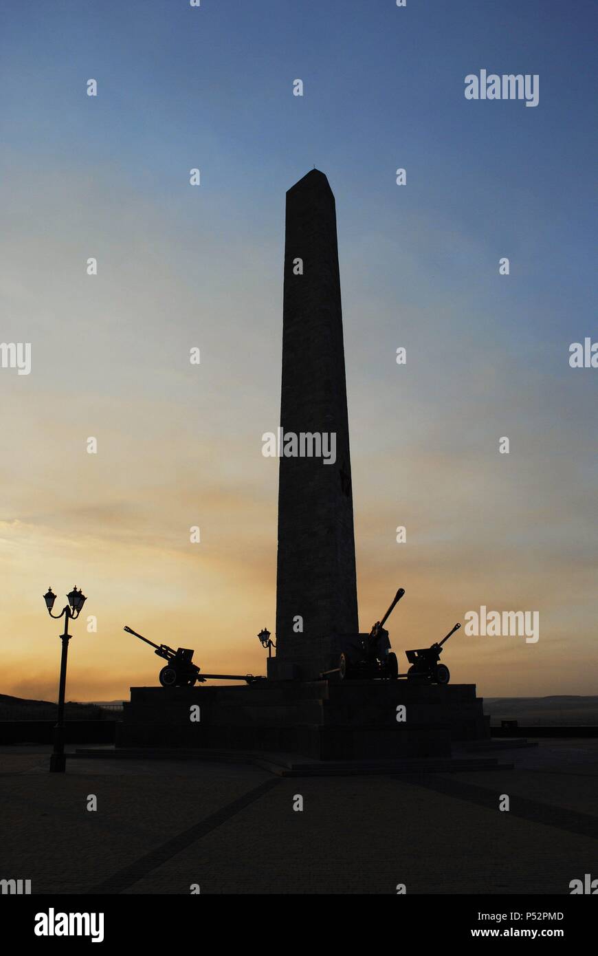 Ukraine. Crimean Peninsula. Kerch. Obelisk of Glory. The memorial on the mountain Mithridat, dedicated to the heroism of Kerch in World War II. Erected in 1944 and designed by Moisei Ginzburg (1892-1946). Mount Mithridates. Stock Photo