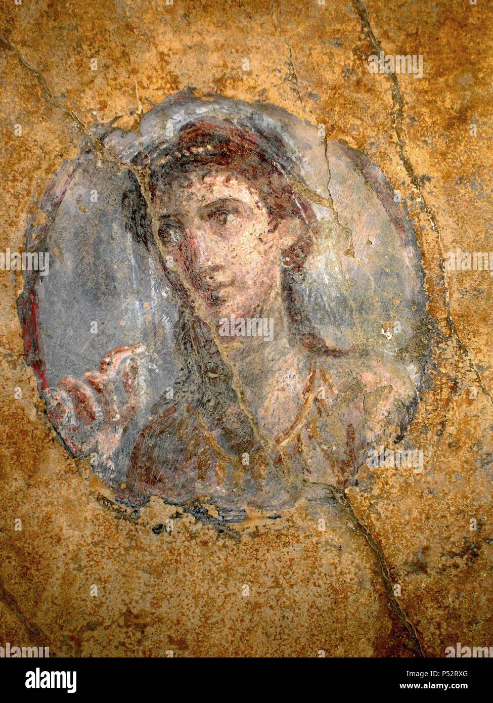 Fresco. Pompeian girl in a rondel, before 79AD. From a cubiculum in the House of the Golden Cupids, Pompeii. Location: CASA AMORINI DORATI, POMPEII, ITALIA. Stock Photo
