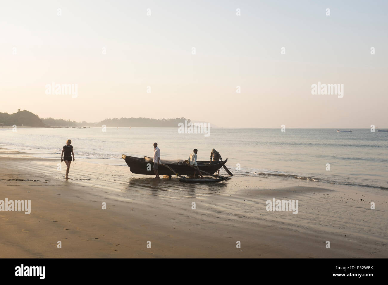 Fishing boat coast goa hi-res stock photography and images - Alamy