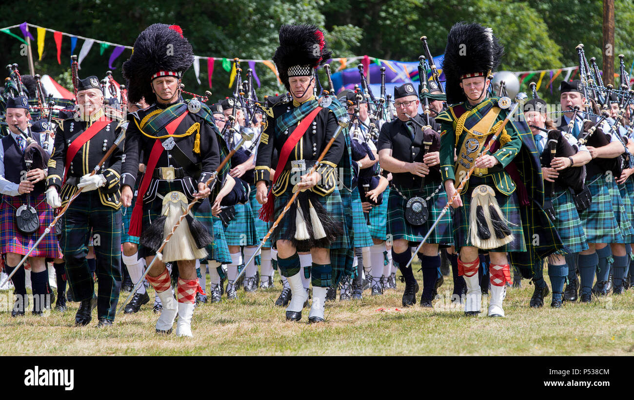 Bagpipes and drum hires stock photography and images Alamy