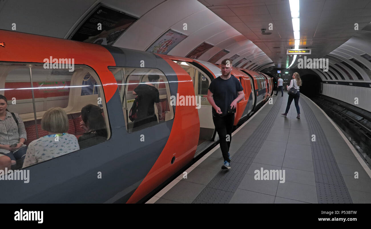 Kelvingrove Glasgow subway, SPT underground railway, city centre train / railway, Strathclyde, Scotland, UK Stock Photo