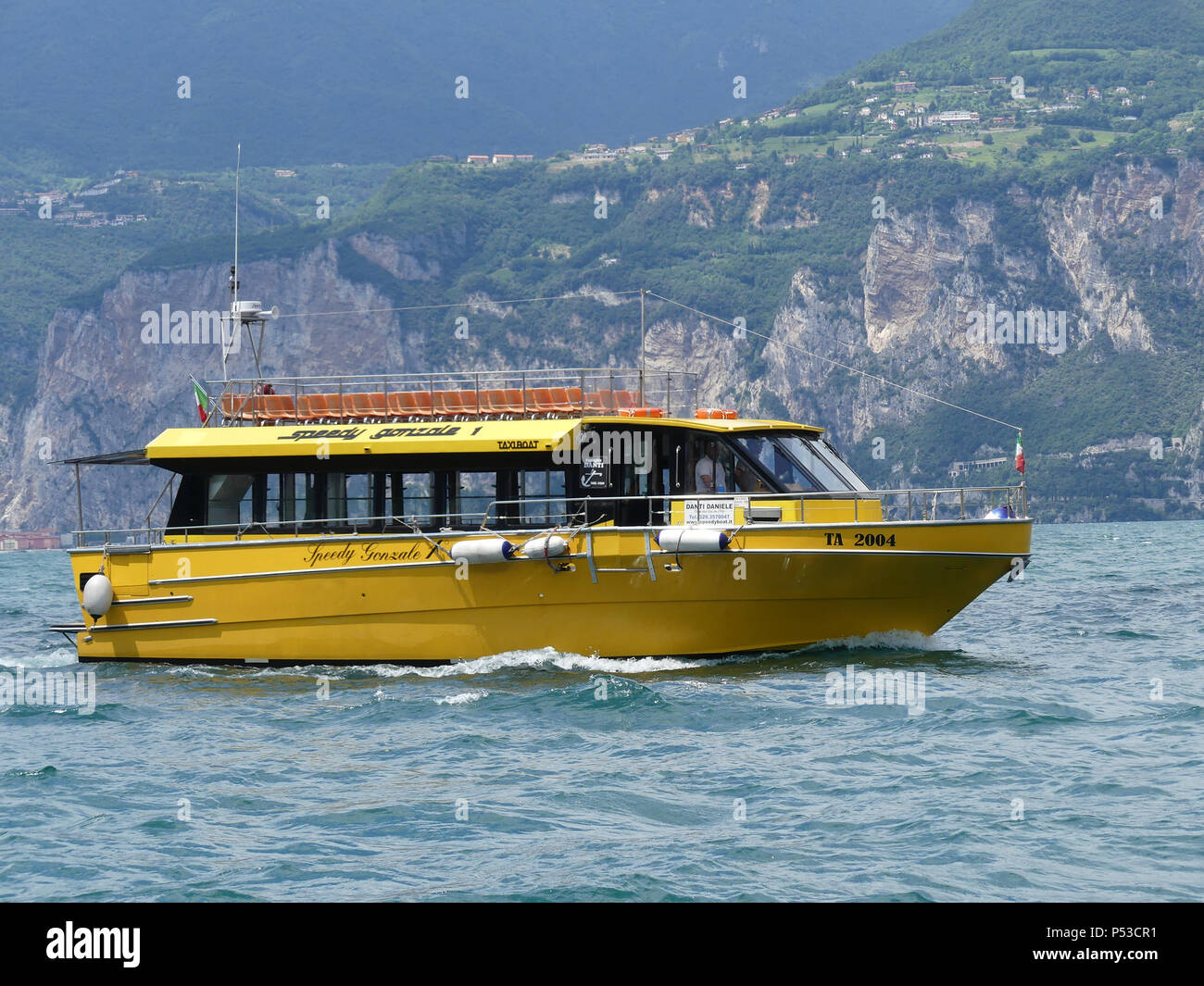 Garda express hi-res stock photography and images - Alamy