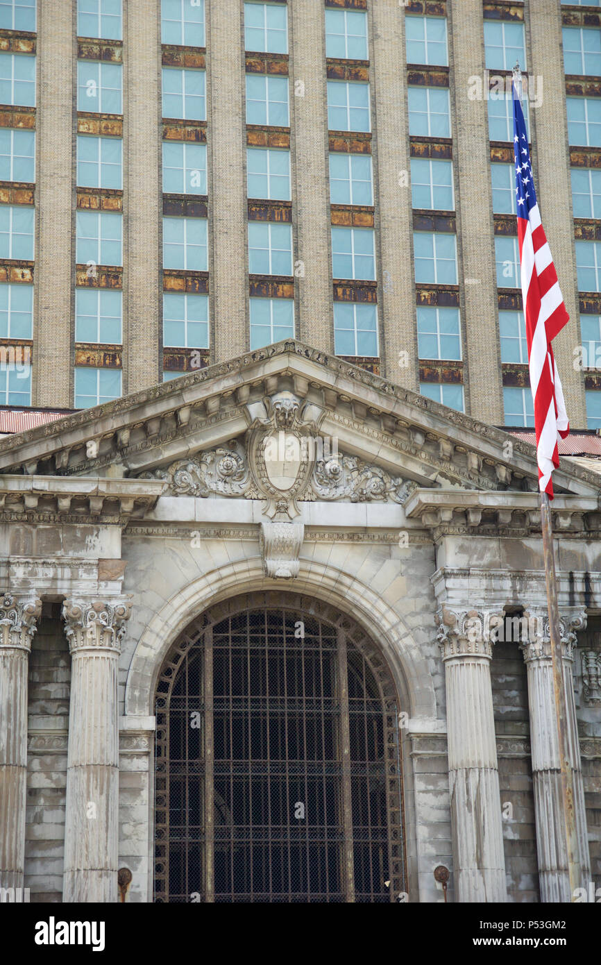 Detroits Michigan Central Station (Images of America)