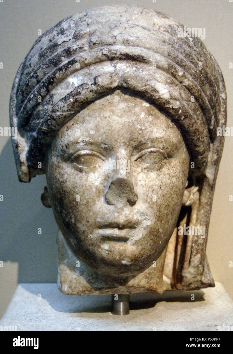 Head of statue of a priestess of the goddess Vesta. Marble. 100-20 AD. British Museum. London. England. United Kingdom. Stock Photo