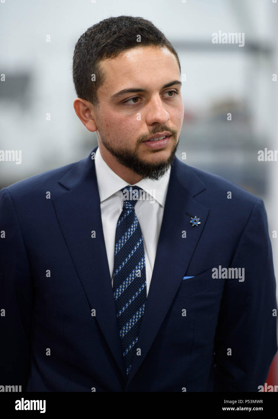 Crown prince hussein jordan hi-res stock photography and images - Alamy