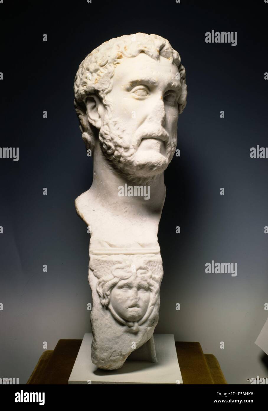Busto en mármol de Antonino Pío, gobernante romano. Siglo II d.C. Procedencia: Puente Genil, Córdoba. Altura: 63 cm. Anchura: 21 cm. Museum: MUSEO ARQUEOLOGICO. Stock Photo