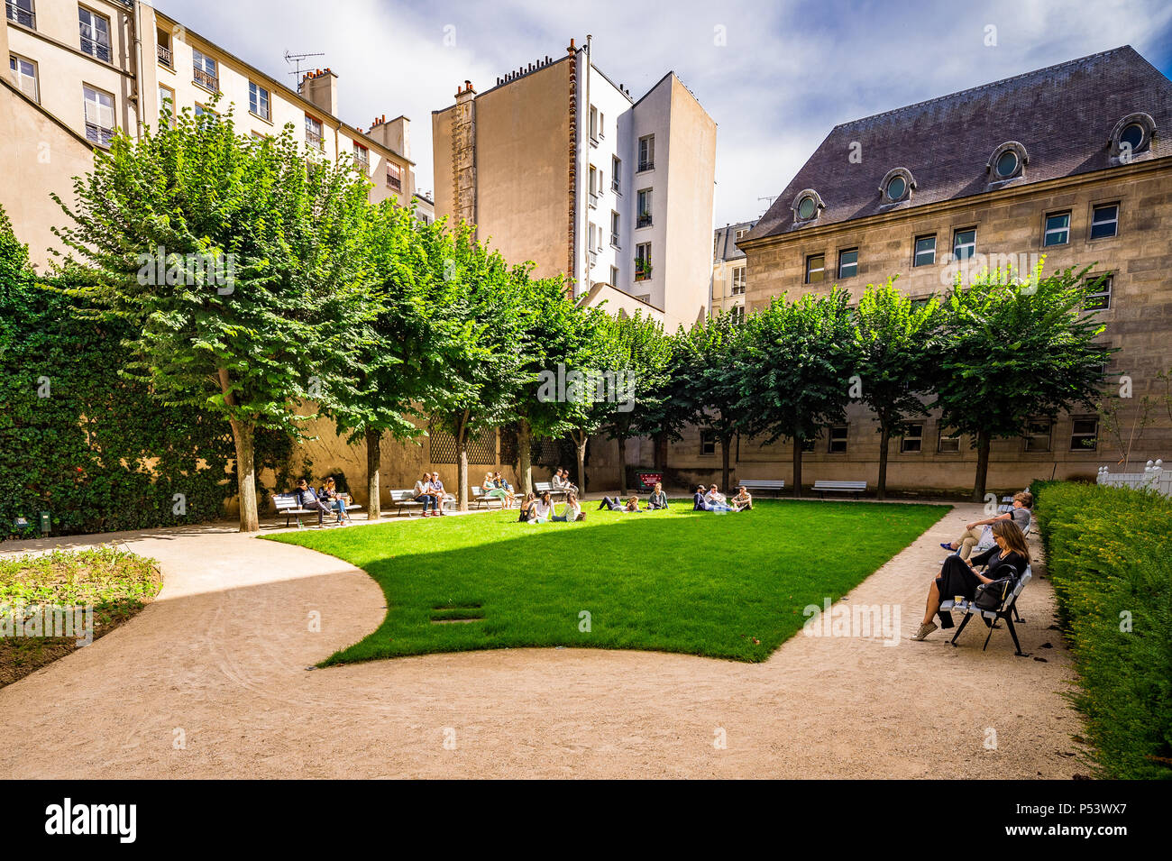 Jardin de l'hotel-Lamoignon Stock Photo