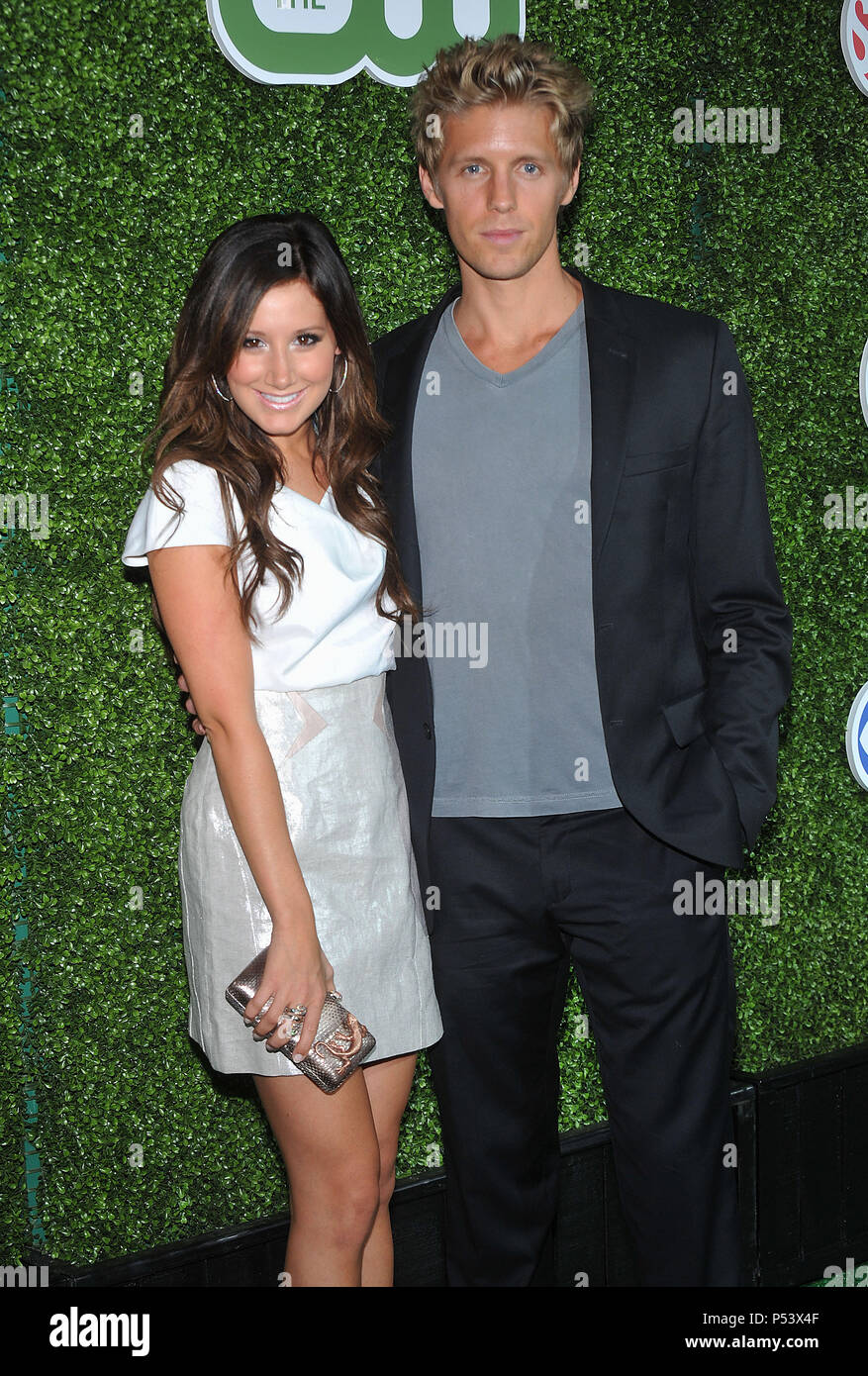 Matt barr hi-res stock photography and images - Alamy