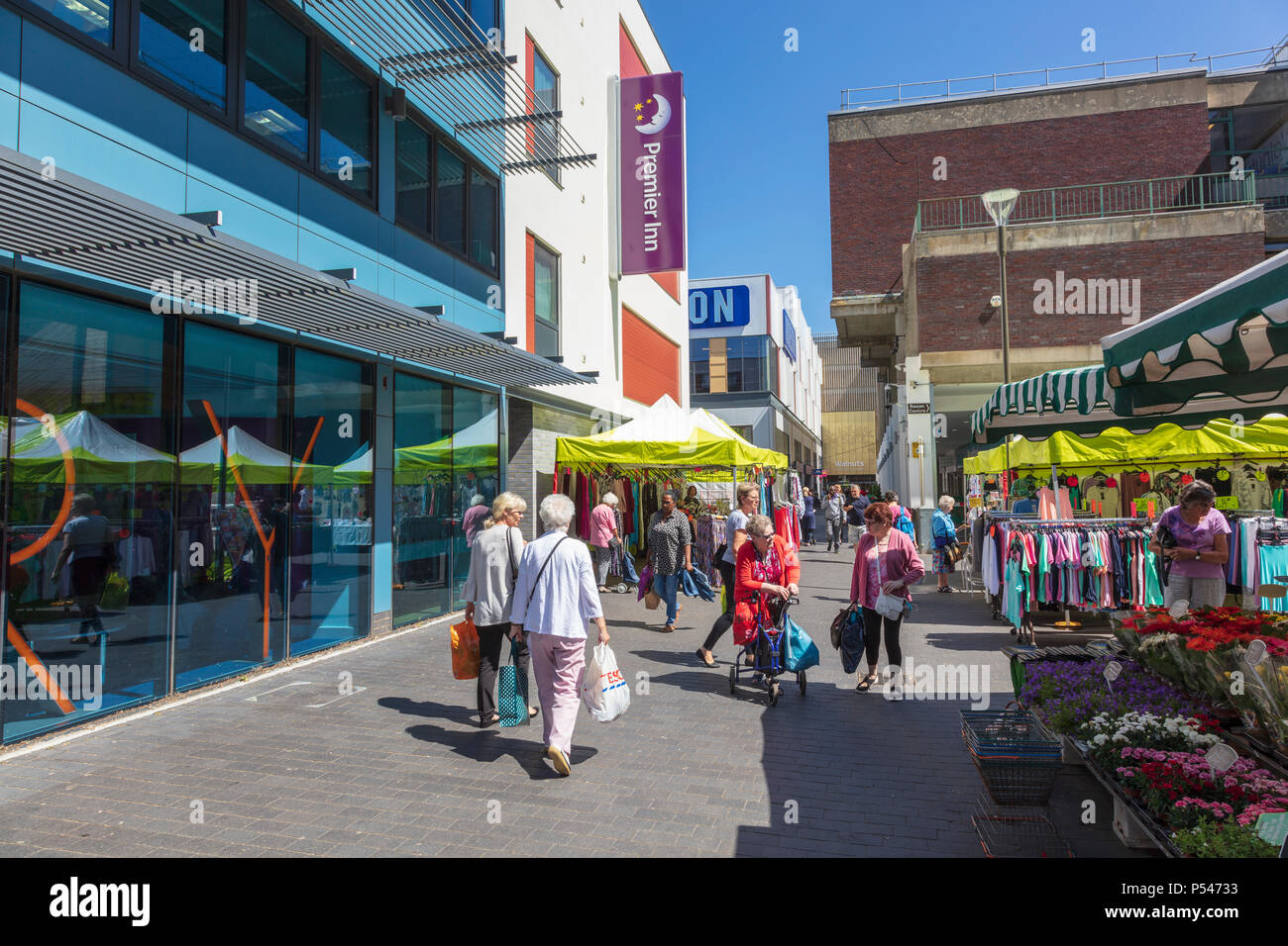 The very busy market in Orpingtons Walnut Shopping Centre, shoppers