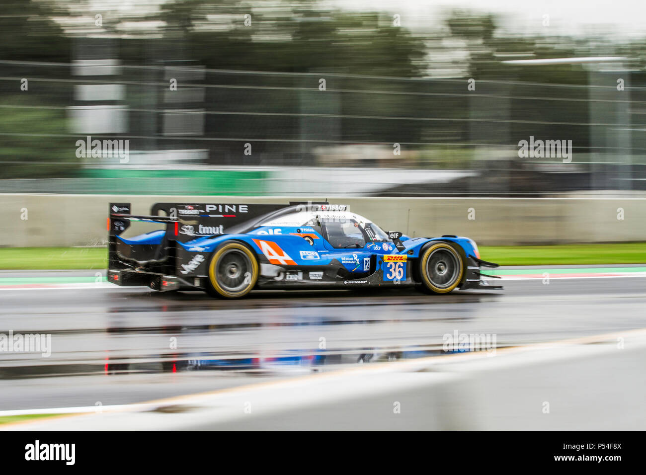 Mexico City, Mexico – September 01, 2017: Autodromo Hermanos Rodriguez. 6hrs of Mexico, FIA WEC. SIGNATECH ALPINE MAMUT driver´s Nicolas Lapierre, Gustavo Menezes or Andre Negrao, at the Alpine A470 Gibson No. 36, running at the Free Practice I. Stock Photo