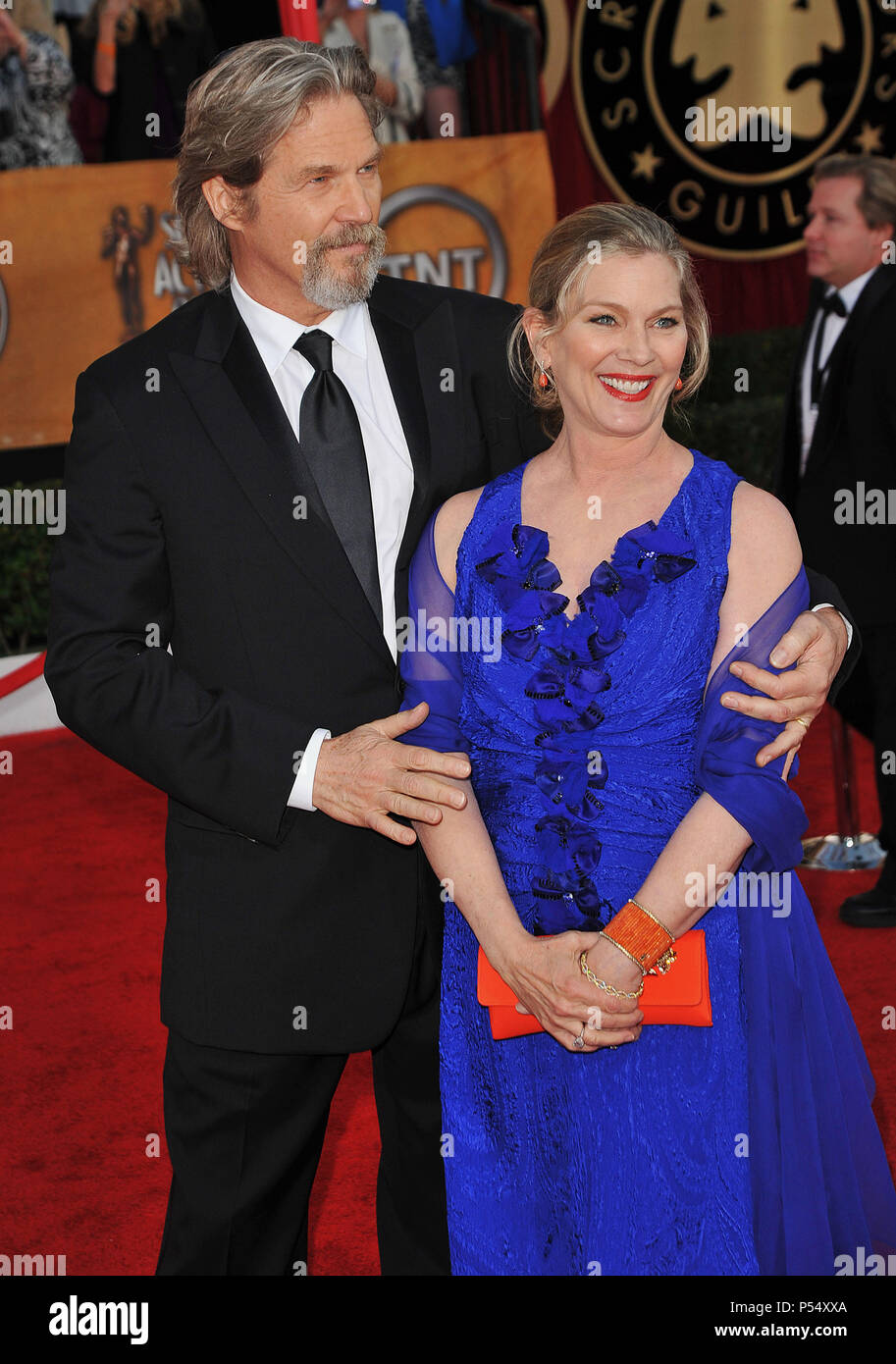 Jeff Bridges Susan Geston  190   - 16 th Annual Screen Actors Guild Awards at the Shrine Auditorium in Los Angeles.Jeff Bridges Susan Geston  190  Event in Hollywood Life - California, Red Carpet Event, USA, Film Industry, Celebrities, Photography, Bestof, Arts Culture and Entertainment, Celebrities fashion, Best of, Hollywood Life, Event in Hollywood Life - California, Red Carpet and backstage, Music celebrities, Topix, Couple, family ( husband and wife ) and kids- Children, brothers and sisters inquiry tsuni@Gamma-USA.com, Credit Tsuni / USA, 2010 Stock Photo