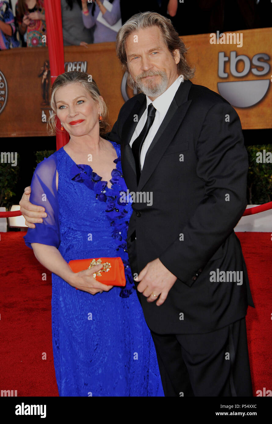 Jeff Bridges Susan Geston  192   - 16 th Annual Screen Actors Guild Awards at the Shrine Auditorium in Los Angeles.Jeff Bridges Susan Geston  192  Event in Hollywood Life - California, Red Carpet Event, USA, Film Industry, Celebrities, Photography, Bestof, Arts Culture and Entertainment, Celebrities fashion, Best of, Hollywood Life, Event in Hollywood Life - California, Red Carpet and backstage, Music celebrities, Topix, Couple, family ( husband and wife ) and kids- Children, brothers and sisters inquiry tsuni@Gamma-USA.com, Credit Tsuni / USA, 2010 Stock Photo