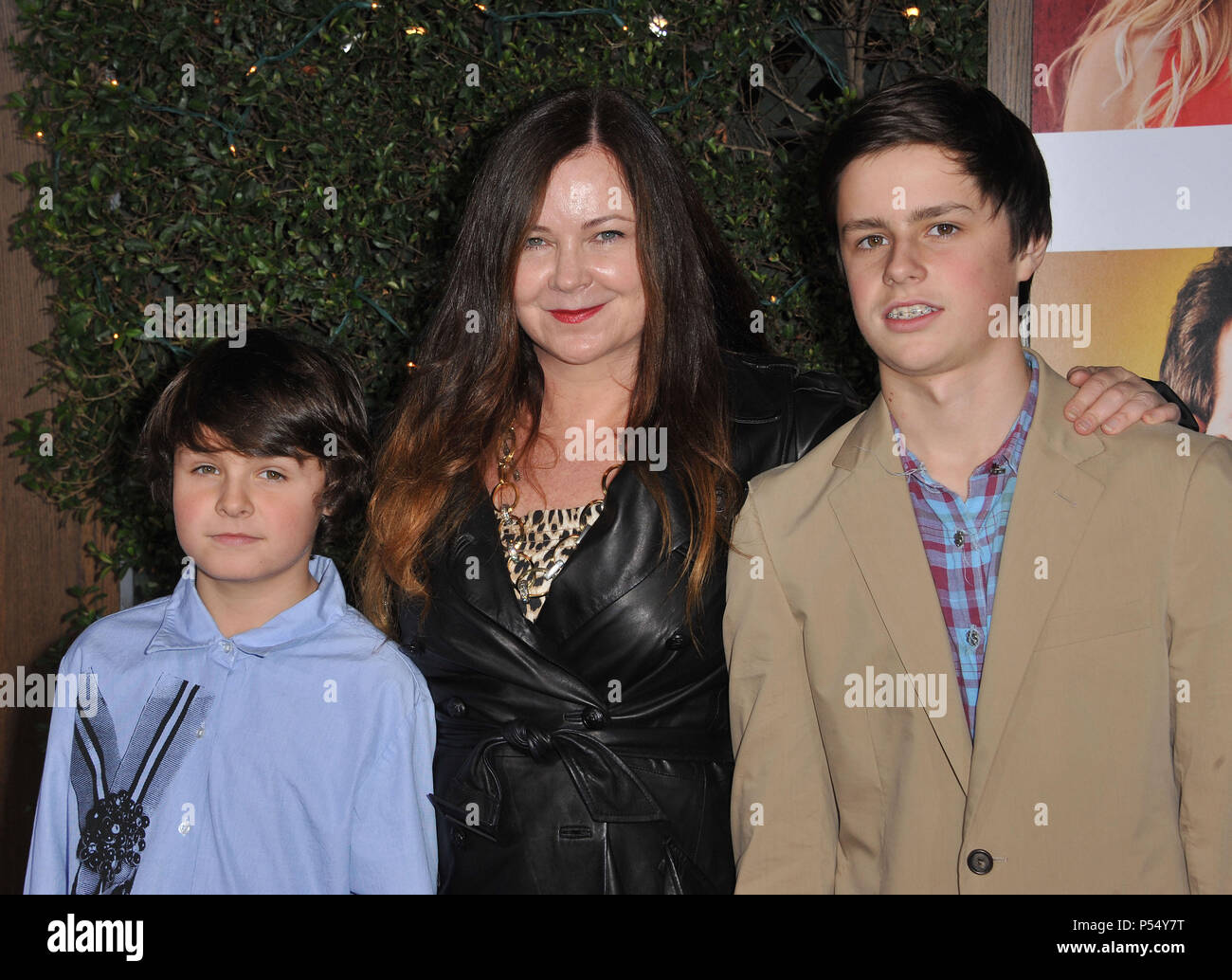 Jennifer Nicholson and sons Sean Norfleet, Duke Norfleet - How do You Know Premiere at the Westwood Village Theatre In Los Angeles.Jennifer Nicholson and sons Sean Norfleet, Duke Norfleet 17  Event in Hollywood Life - California, Red Carpet Event, USA, Film Industry, Celebrities, Photography, Bestof, Arts Culture and Entertainment, Celebrities fashion, Best of, Hollywood Life, Event in Hollywood Life - California, Red Carpet and backstage, Music celebrities, Topix, Couple, family ( husband and wife ) and kids- Children, brothers and sisters inquiry tsuni@Gamma-USA.com, Credit Tsuni / USA, 2010 Stock Photo
