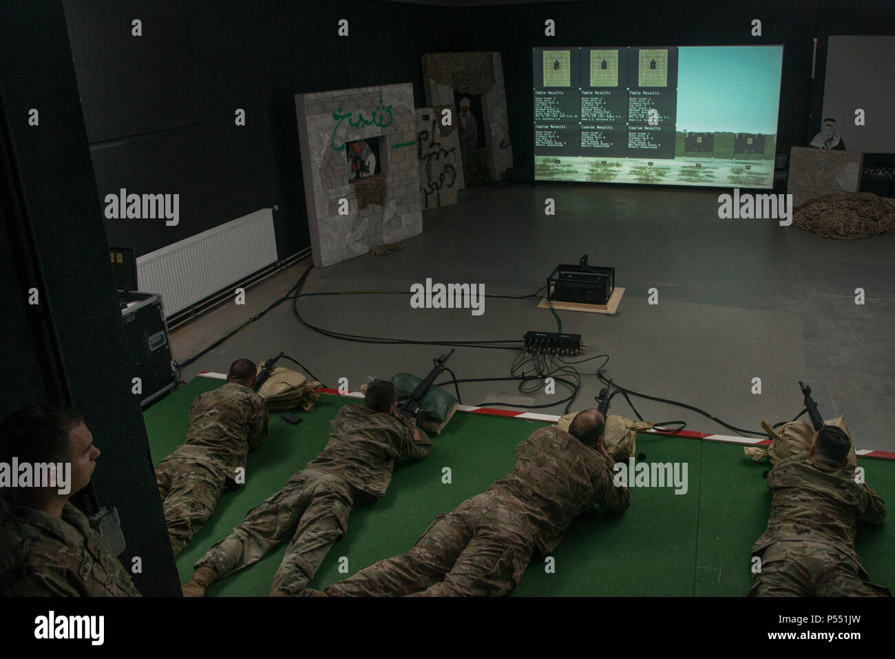 Army est 2000 hi-res stock photography and images - Alamy