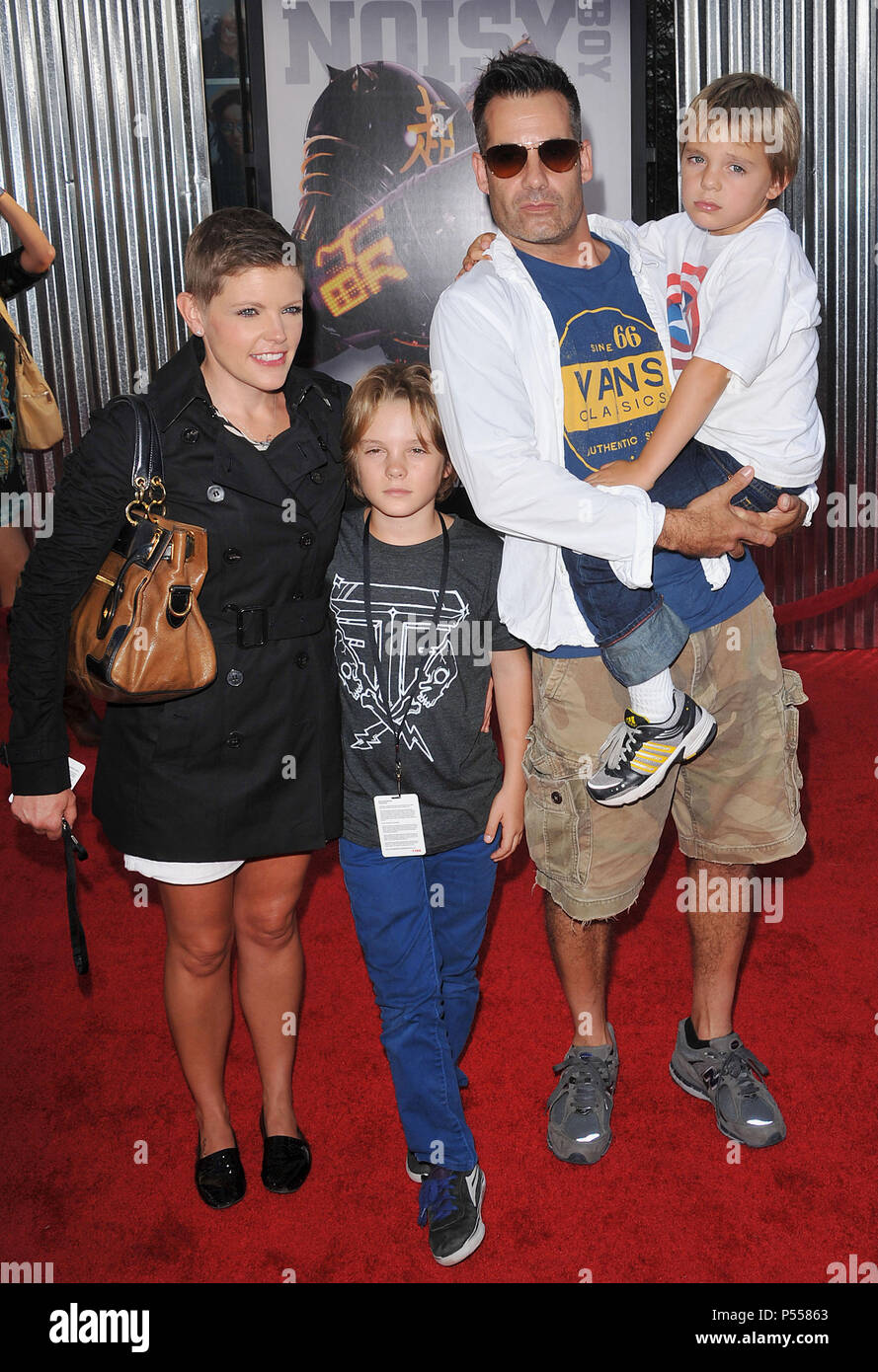 Natalie Maines, Adrian Pasdar, Kids at the Real Steel Premiere at the(02)