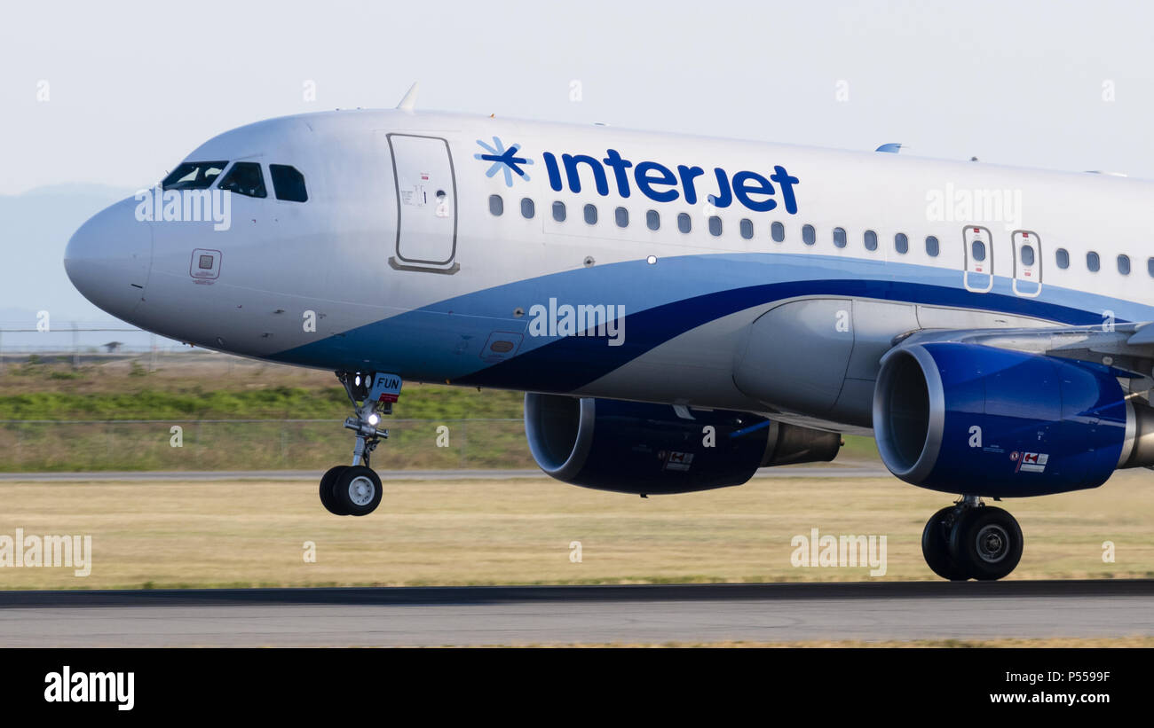 Interjet a320 hi-res stock photography and images - Alamy
