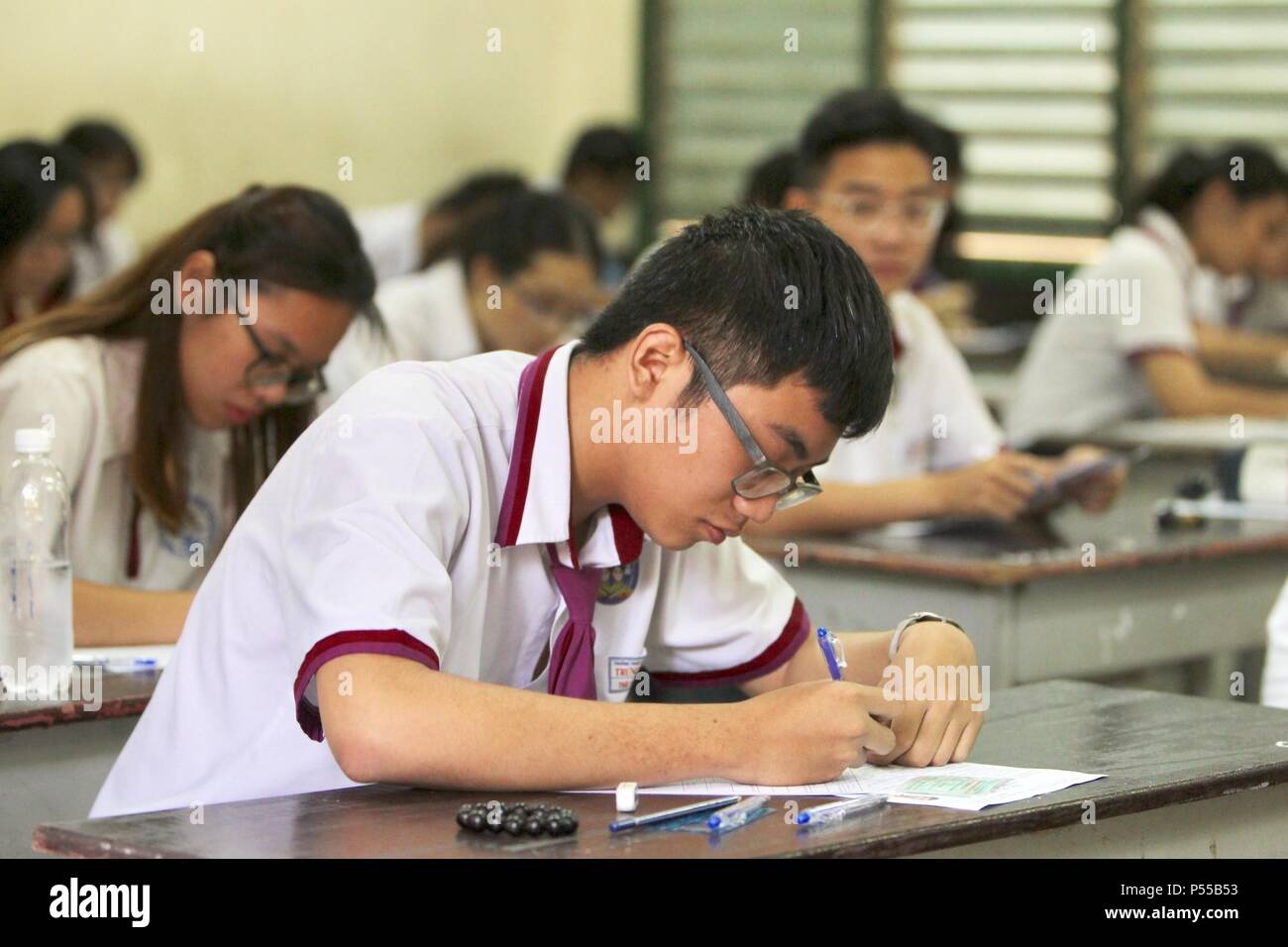 Vietnamese high school students hi-res stock photography and images - Alamy