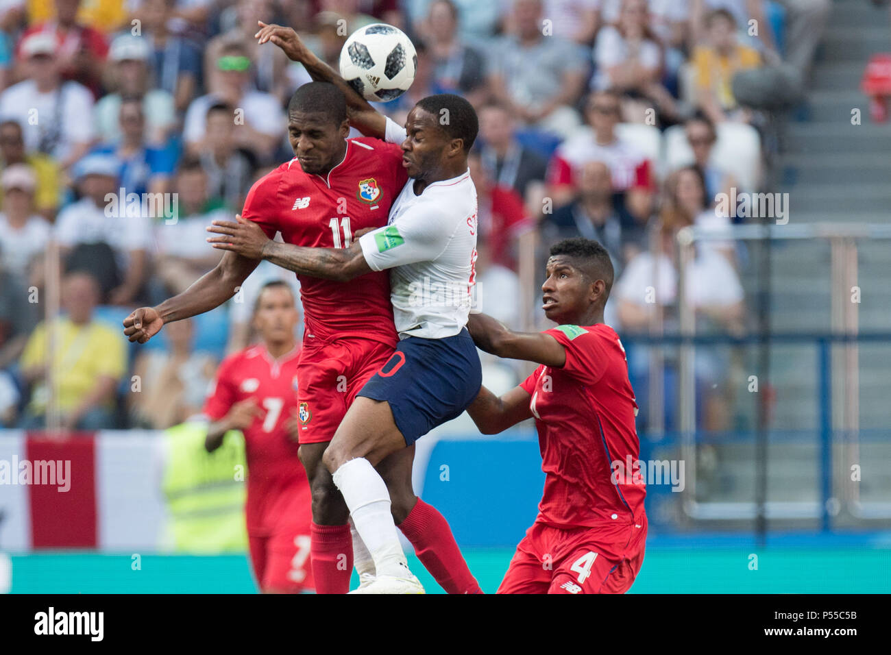 Fltr Armando COOPER (PAN), Raheem STERLING (ENG) and Fidel ESCOBAR (PAN) in the fight for the ball, action, airlift, England (ENG) - Panama (PAN) 6: 1, preliminary round, group G, match 30, on 24.06.2018 in Nizhny Novgorod; Football World Cup 2018 in Russia from 14.06. - 15.07.2018. | usage worldwide Stock Photo