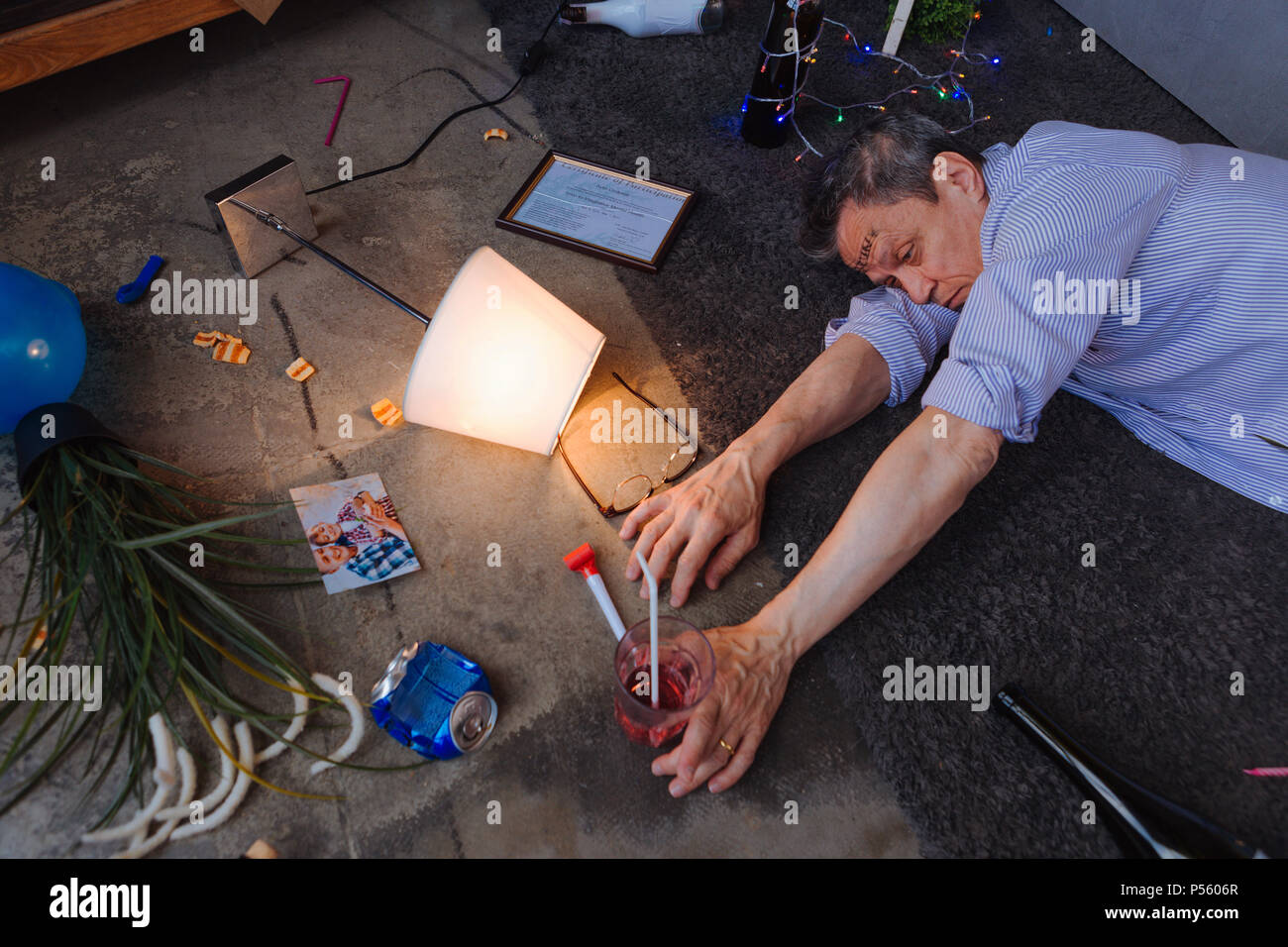 Mature man drunk alcohol hi-res stock photography and images - Alamy