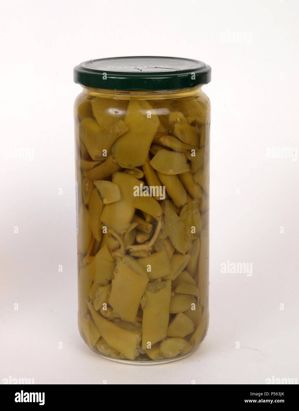 JUDIAS VERDES conservada en envase de cristal Stock Photo - Alamy