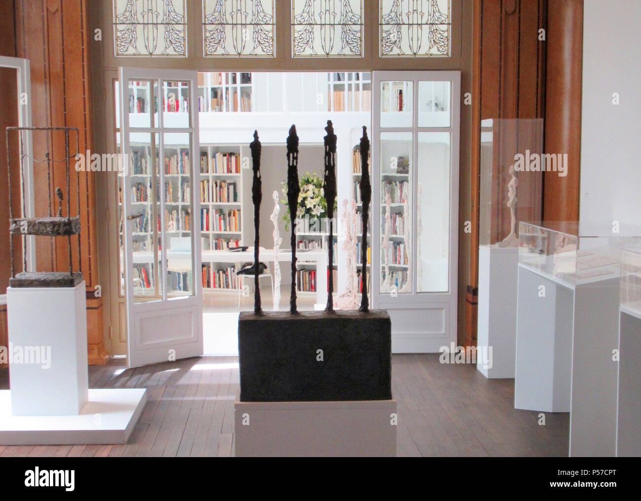 Paris, France. 21st June, 2018. The sculpture 'Four Figurines on a