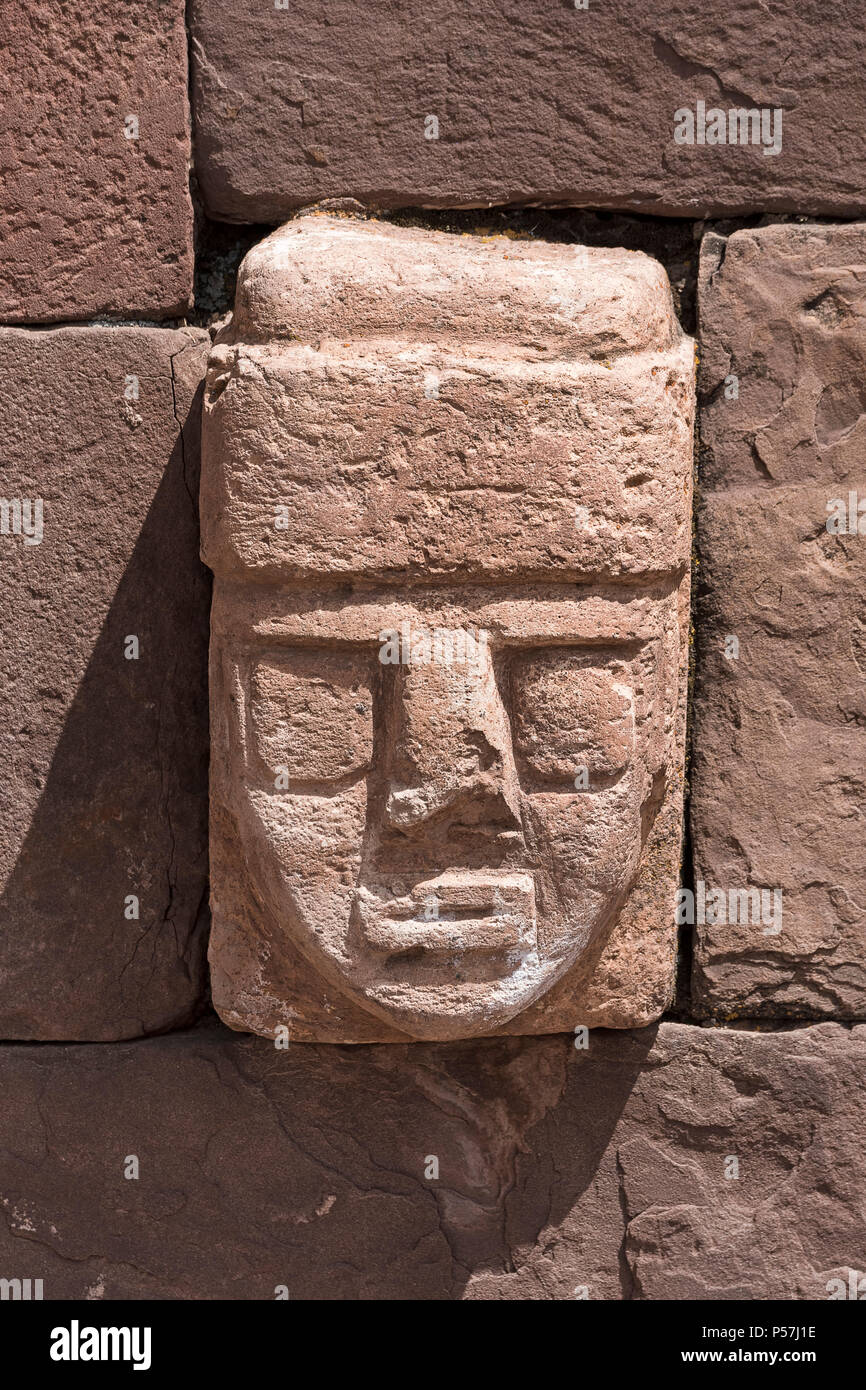 Stone head in Tihuanaku, ruins of pre-Inca cultures, Bolivia Stock Photo