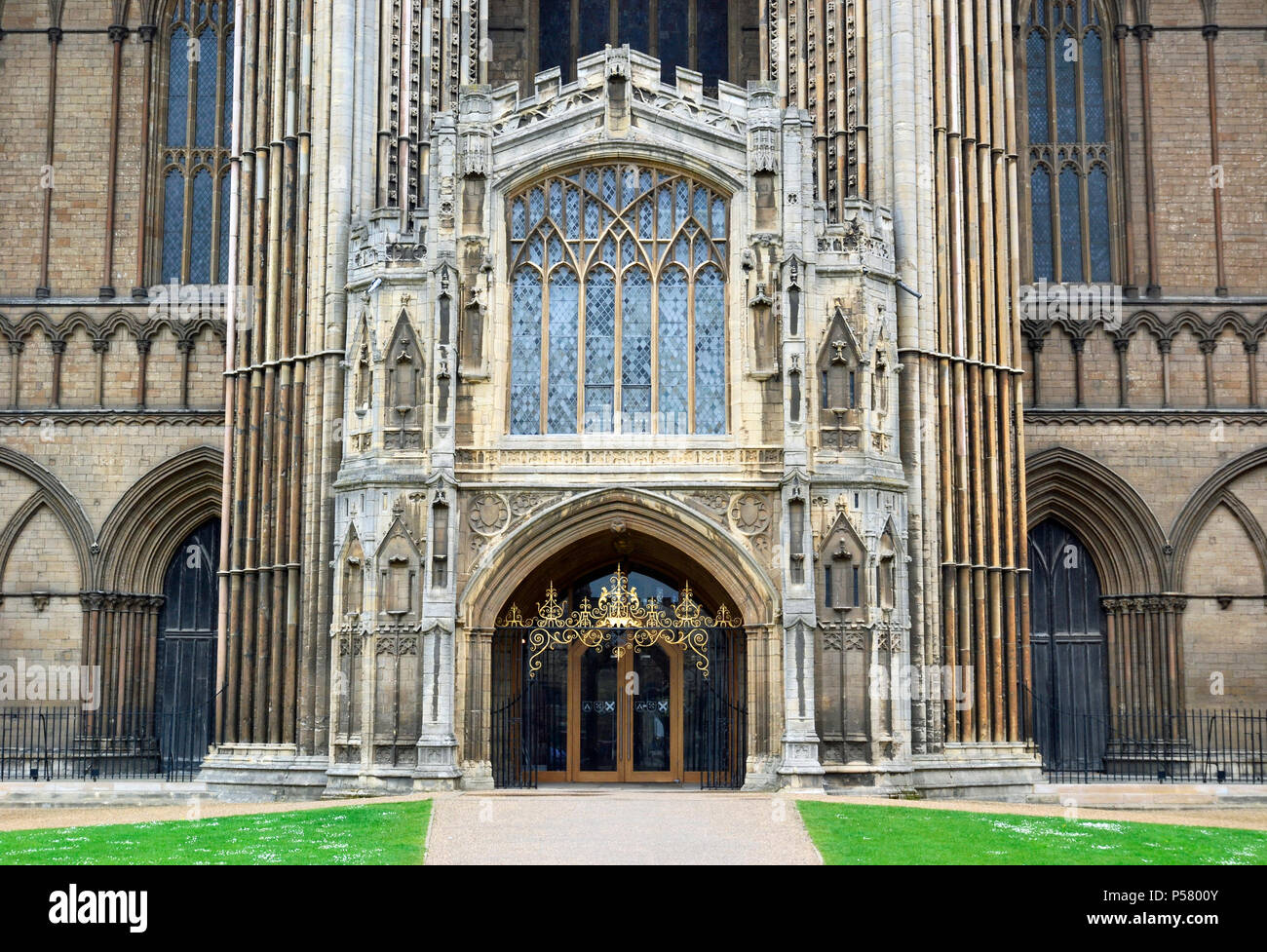 Peterborough Cathedral, Peterborough, England, uk Stock Photo Alamy