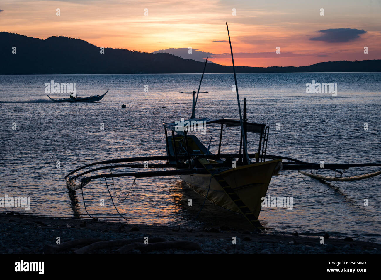 Banca boat hi-res stock photography and images - Alamy