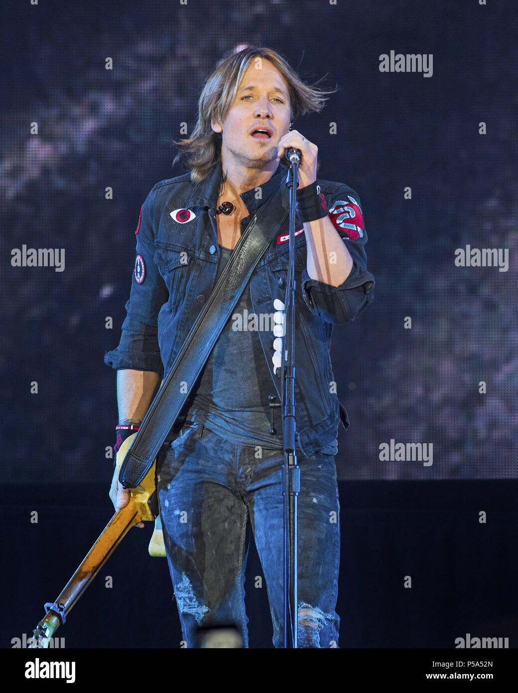 Burgettstown Pa Usa 23rd June 18 23 June 18 Burgettstown Pennsylvania Country Music Star Keith Urban Performs During A Stop Of His Graffiti U World Tour Held At Keybank Pavilion
