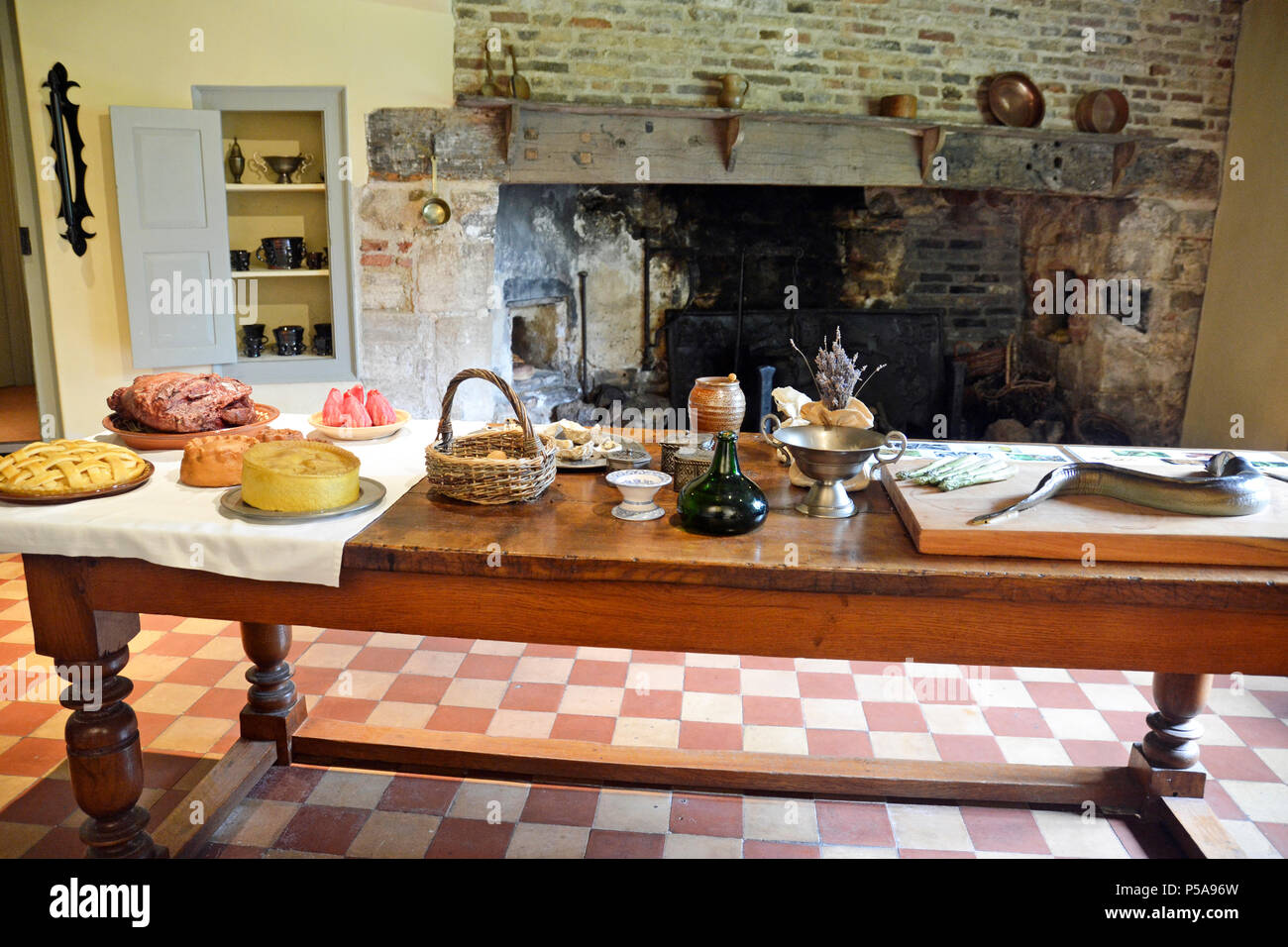 Oliver Cromwell's House in Ely, Cambridgeshire, England, UK. The kitchen dates from about 1215. Stock Photo
