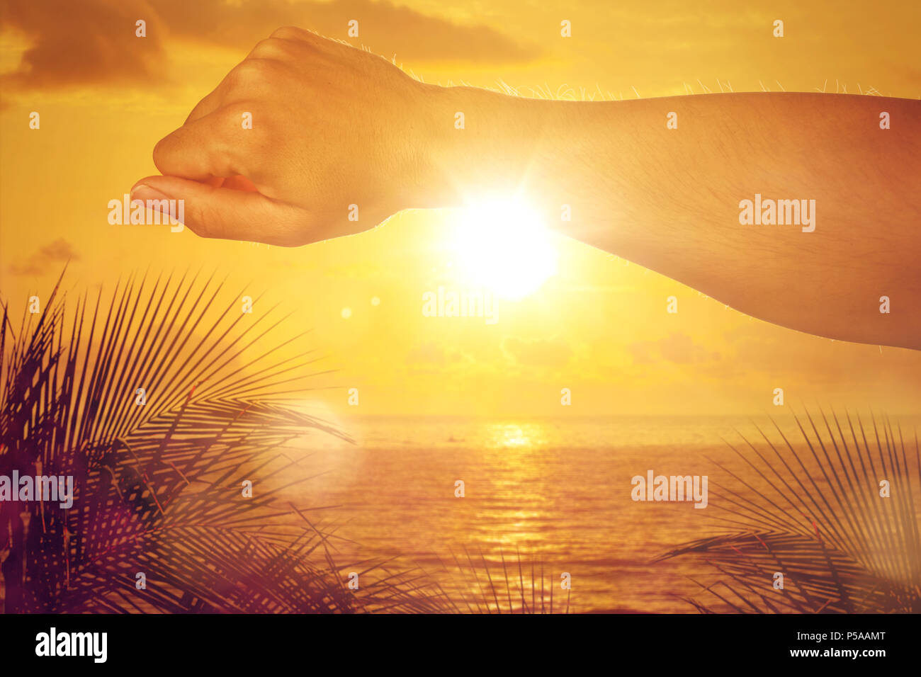 Blinded by the sun hi-res stock photography and images - Alamy