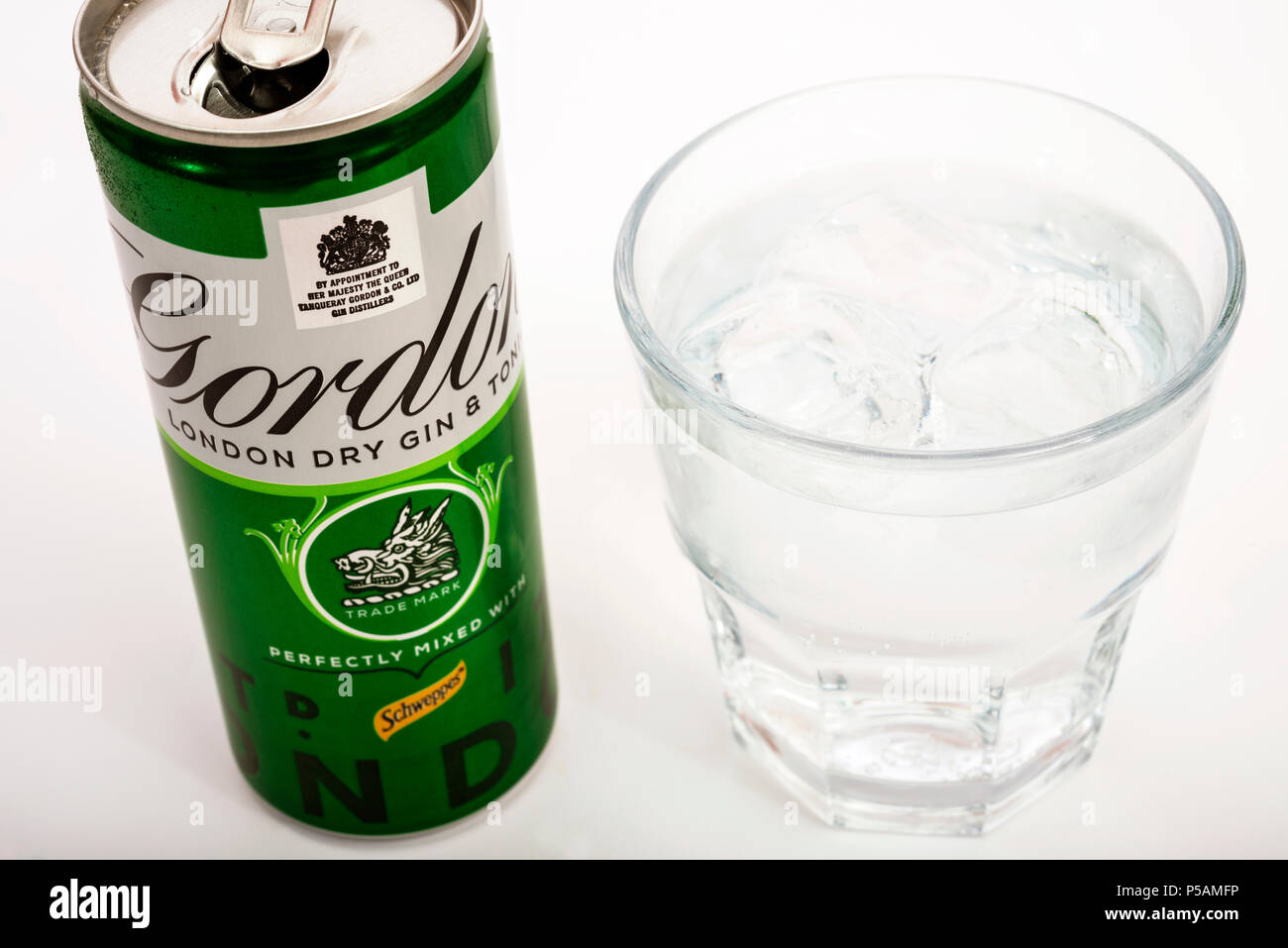 Gordons dry gin and tonic Stock Photo
