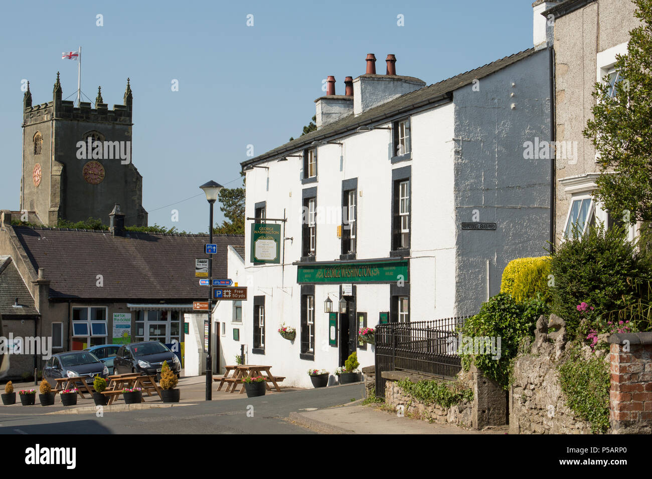 The George Washington Pub, formerly the Black Bull, in the village of Warton in Lancashire. The village of Warton was the birthplace of the medieval a Stock Photo