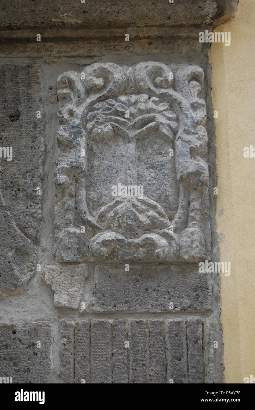 N/A. Italiano Stemma della città di Nocera de' Pagani scolpito sulla