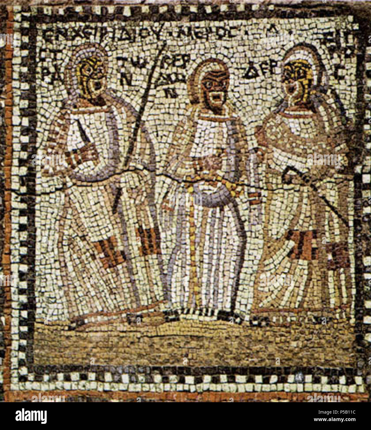 N/A.  English: Illustration of a scene from act 4 of Menander's comedy 'Encheiridion' (Dagger), mosaic panel from the dining room of the House of Menander in Mytilene, 3rd century AD (excavators) or later 4th century AD (S. Nervegna).  Deutsch: Illustration einer Szene vom 4. Akt von Menanders Komödie 'Encheiridion' (Der Dolch), Mosaiktafel aus dem Esszimmer des Menander Hauses in Mytilene, 3. Jhdt. n. Chr. (so die Ausgräber) oder spätes 4. Jhdt. (S. Nervegna).  . 17 June 2011. anonymous, 3rd century AD 514 Encheiridion (Dagger) Act 4 Mytilene 3cAD Stock Photo