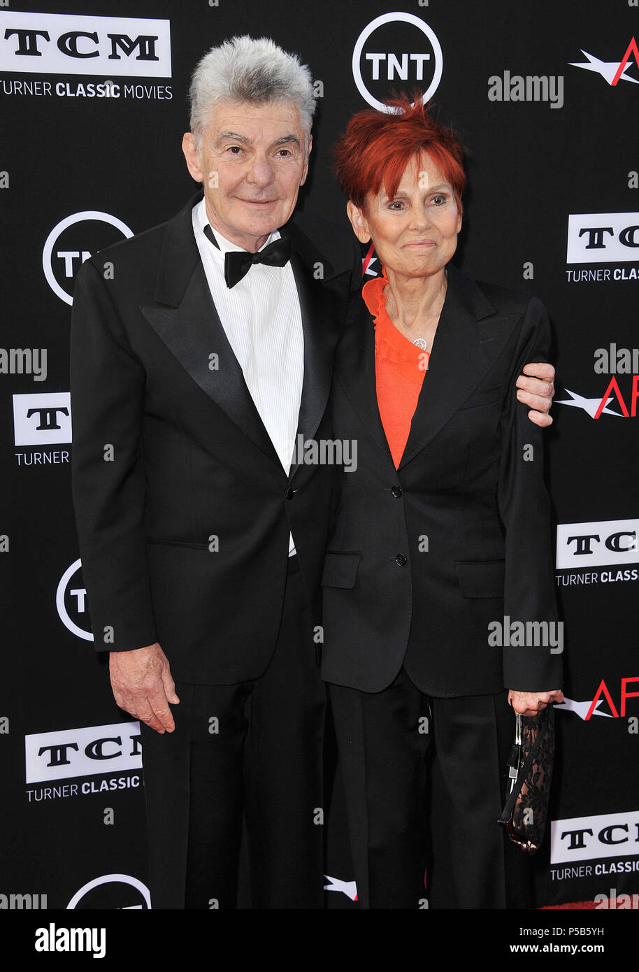 Paula Prentiss, Richard Benjamin  Mel Brooks Honored With American Film Institute Life Achievement Awards at the Dolby Theatre in Los Angeles.Paula Prentiss, Richard Benjamin 149 ------------- Red Carpet Event, Vertical, USA, Film Industry, Celebrities,  Photography, Bestof, Arts Culture and Entertainment, Topix Celebrities fashion /  Vertical, Best of, Event in Hollywood Life - California,  Red Carpet and backstage, USA, Film Industry, Celebrities,  movie celebrities, TV celebrities, Music celebrities, Photography, Bestof, Arts Culture and Entertainment,  Topix, vertical,  family from from th Stock Photo