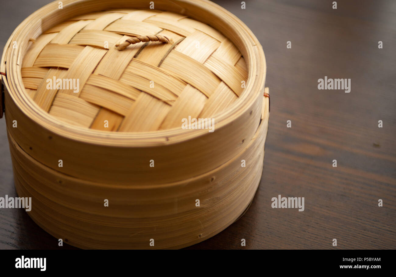 Bamboo Steamer for Dim Sum Stock Photo Alamy