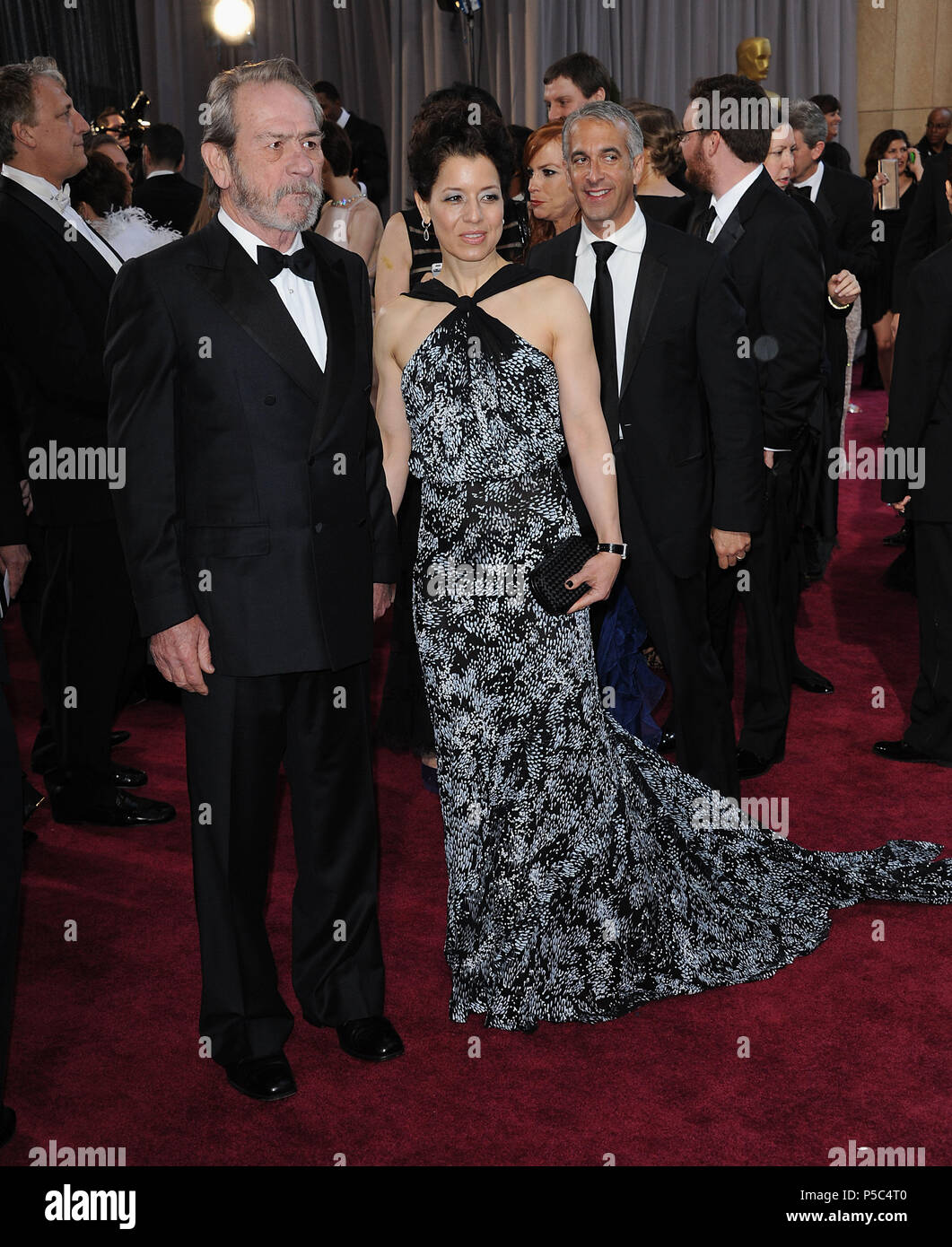 Tommy Lee Jones and wife 160  arriving at the 85th Academy Awards 2013 - Oscars - at the Dolby Theatre in Los Angeles.Tommy Lee Jones and wife 160  ------------- Red Carpet Event, Vertical, USA, Film Industry, Celebrities,  Photography, Bestof, Arts Culture and Entertainment, Topix Celebrities fashion /  Vertical, Best of, Event in Hollywood Life - California,  Red Carpet and backstage, USA, Film Industry, Celebrities,  movie celebrities, TV celebrities, Music celebrities, Photography, Bestof, Arts Culture and Entertainment,  Topix, vertical,  family from from the year , 2013, inquiry tsuni@Ga Stock Photo