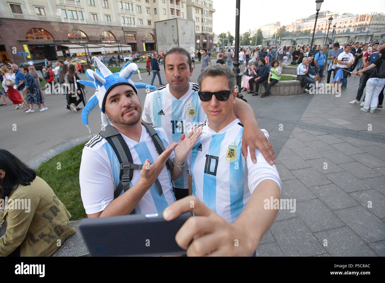 парень фанат