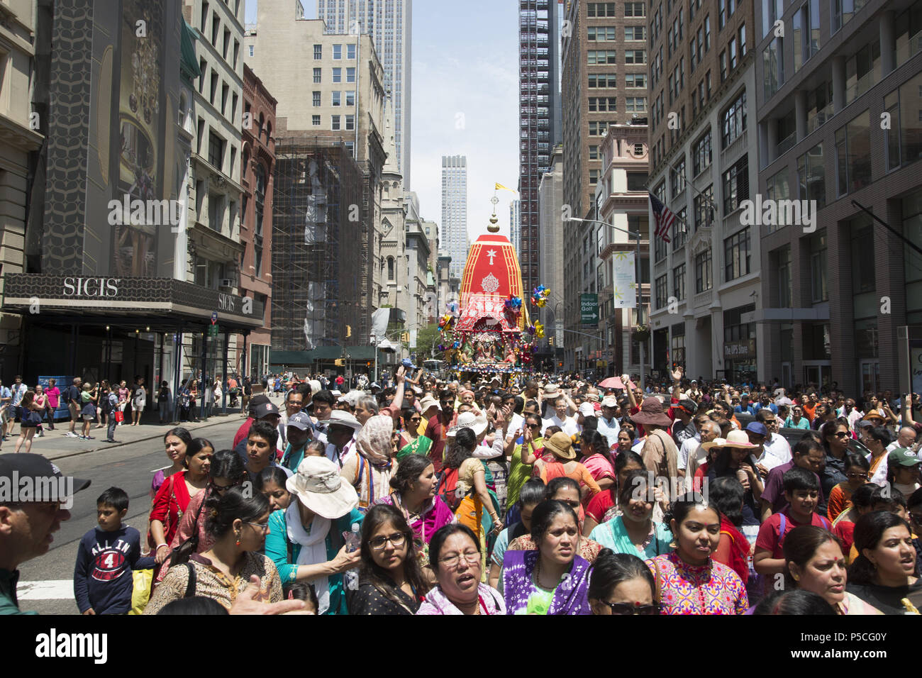 Ratha yatra usa hires stock photography and images Alamy