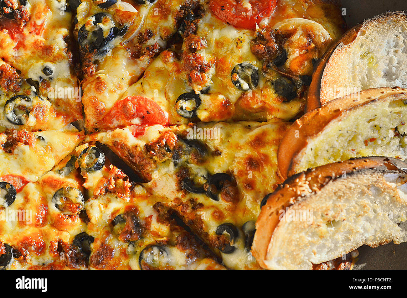 Rustic mozzarella cheese tomato pizza hi-res stock photography and ...