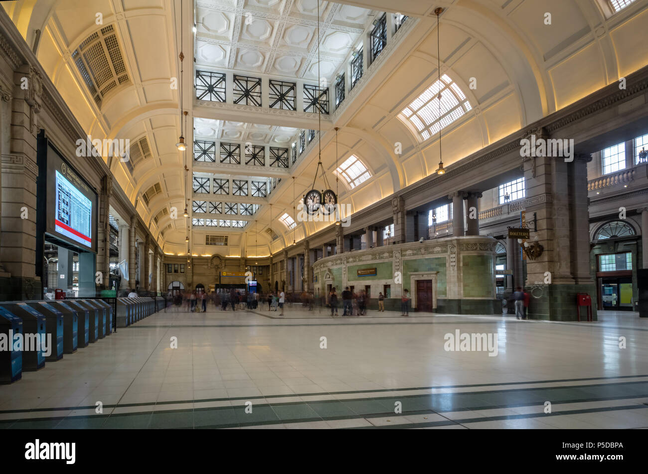 Retiro railway station - Wikipedia