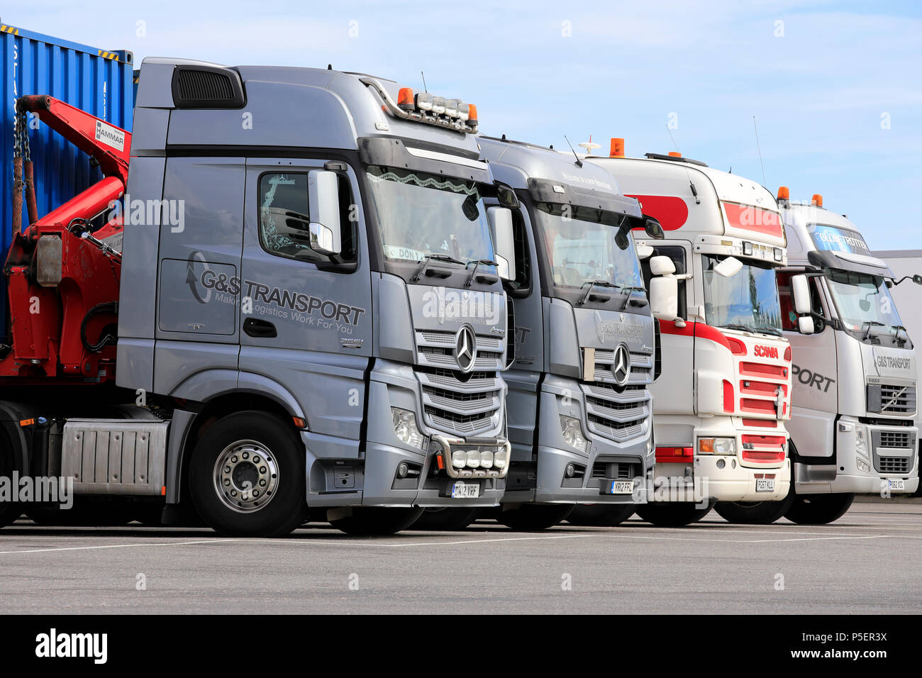 Camion télécommandé Show Truck Mercedes Benz Actros Dino Express